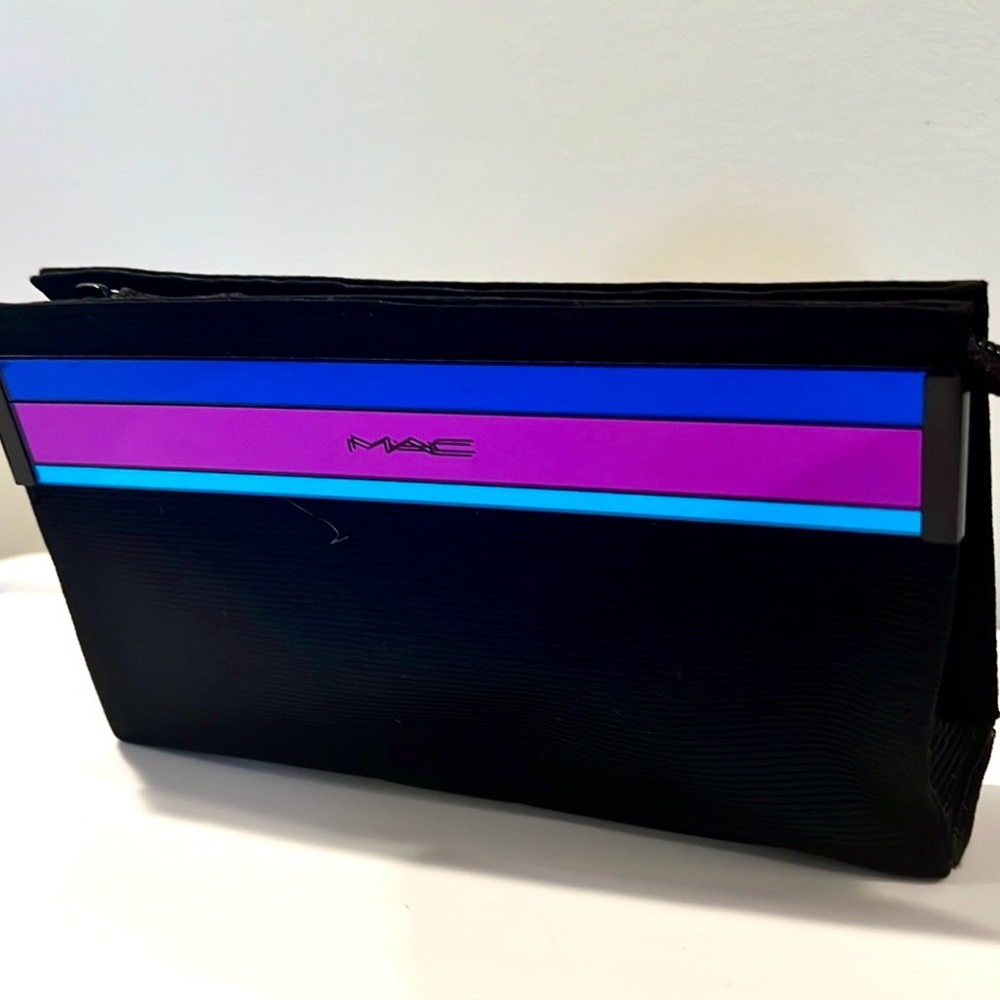 NWT, MAC Cosmetics Makeup Bag